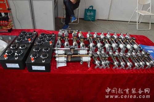 無線電器材廠現(xiàn)身沈陽第70屆中國教育裝備展(圖2)