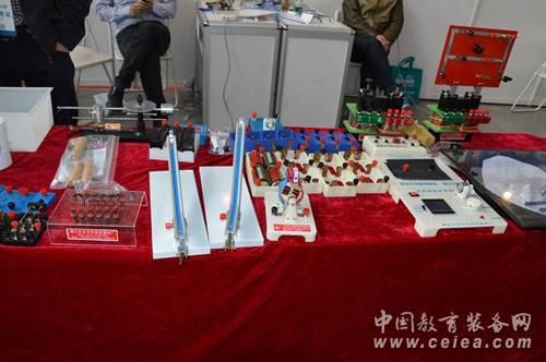 無線電器材廠現(xiàn)身沈陽第70屆中國教育裝備展(圖4)